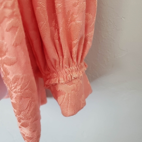 Free People NWOT Women's Small Peach Orange Long Sleeve Blouse Oversized Boho - Picture 6 of 9